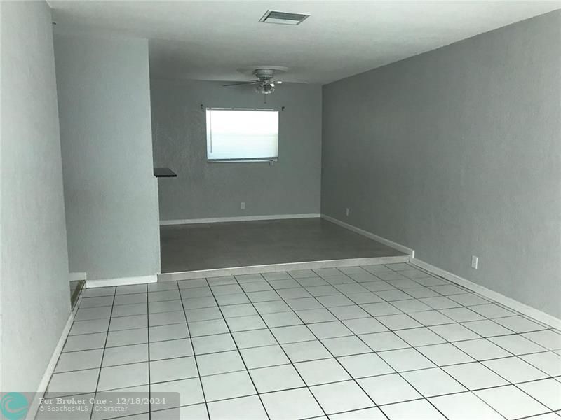 For Rent: $2,600 (3 beds, 2 baths, 1356 Square Feet)