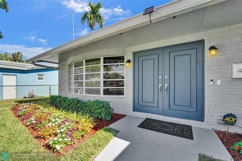 For Sale: $780,000 (3 beds, 2 baths, 1866 Square Feet)