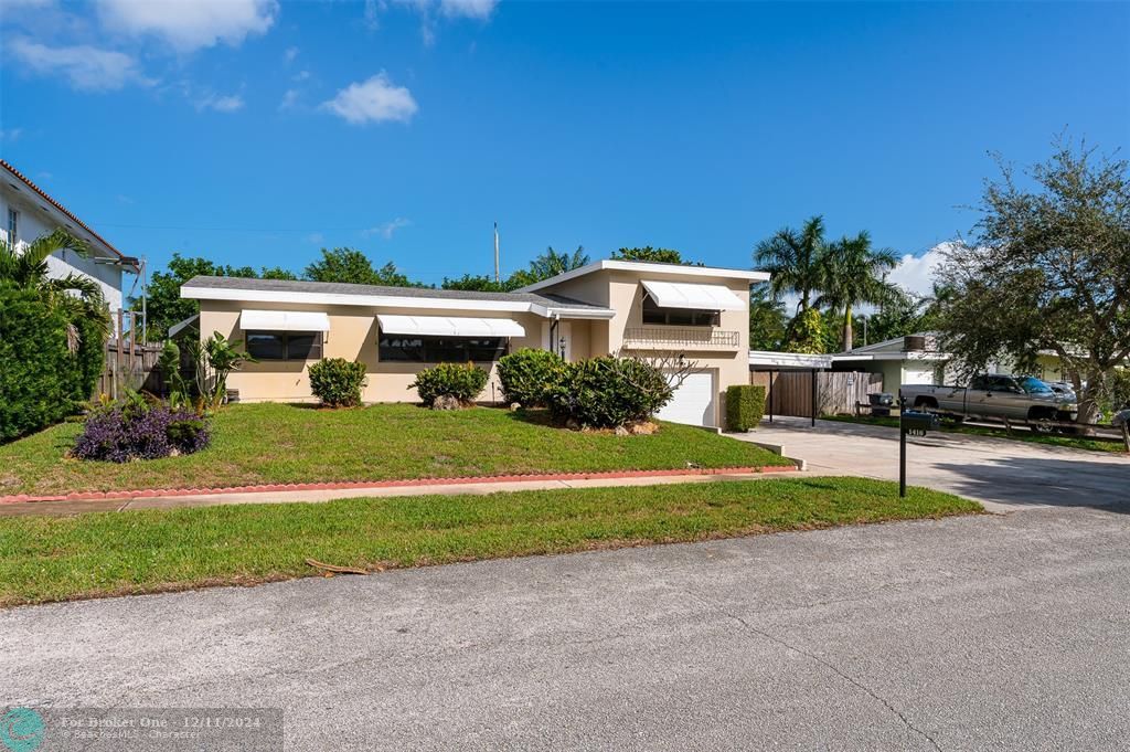 For Sale: $539,000 (3 beds, 2 baths, 1686 Square Feet)