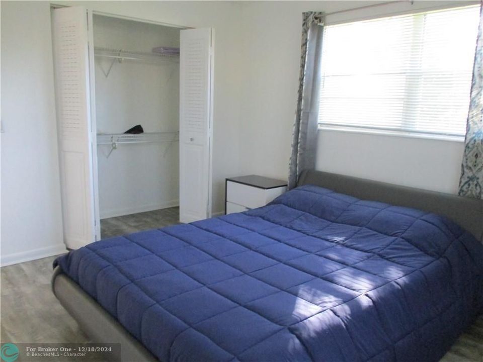 For Rent: $2,000 (2 beds, 1 baths, 835 Square Feet)