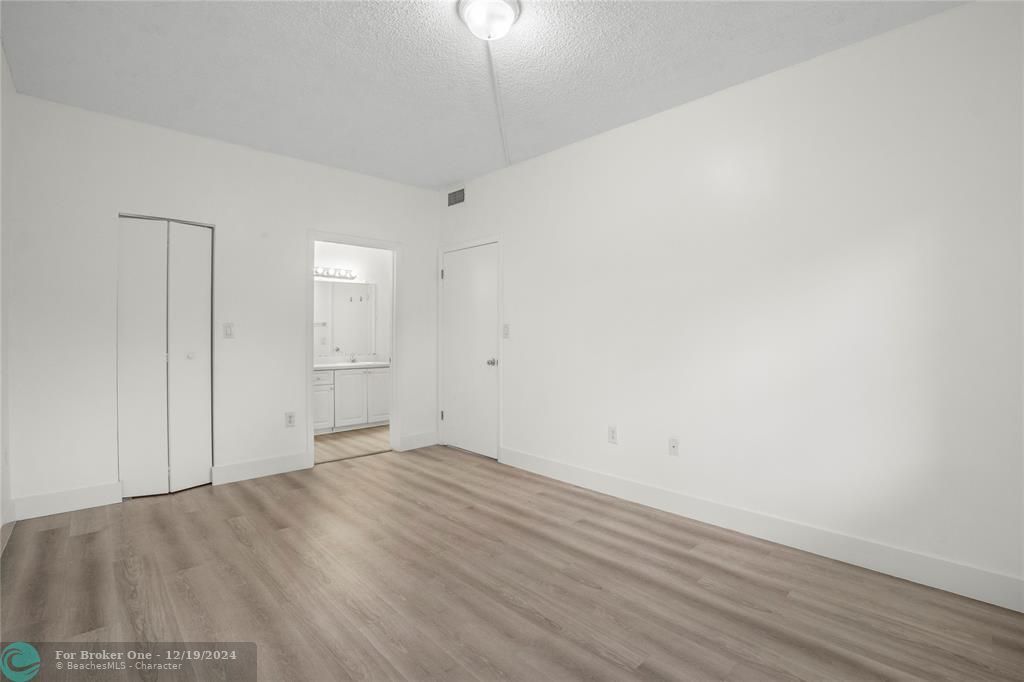 For Rent: $1,800 (1 beds, 1 baths, 628 Square Feet)