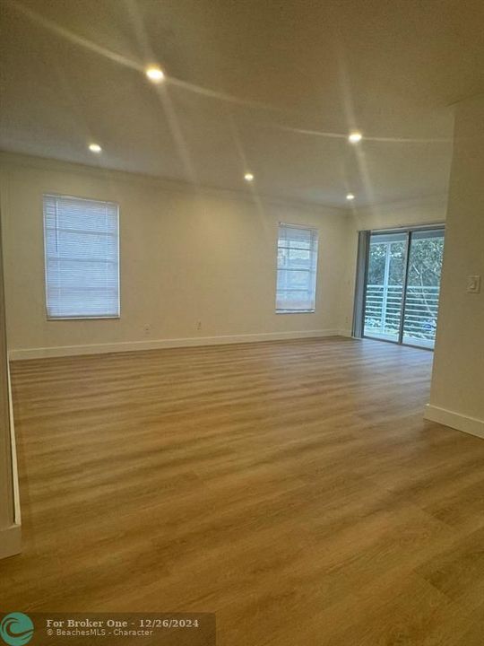 For Rent: $2,100 (2 beds, 2 baths, 856 Square Feet)