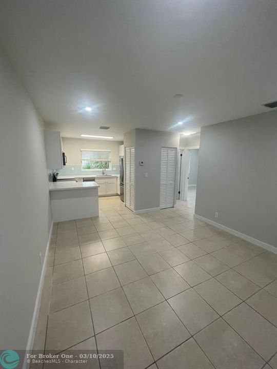 For Rent: $2,950 (2 beds, 1 baths, 625 Square Feet)