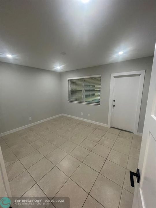 For Rent: $2,950 (2 beds, 1 baths, 625 Square Feet)