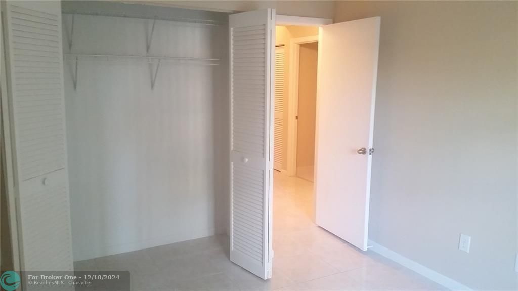 For Rent: $3,200 (3 beds, 2 baths, 1306 Square Feet)