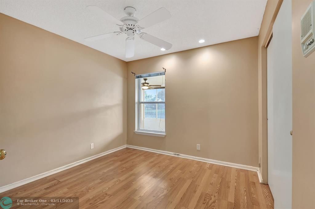 For Sale: $450,000 (3 beds, 2 baths, 1515 Square Feet)