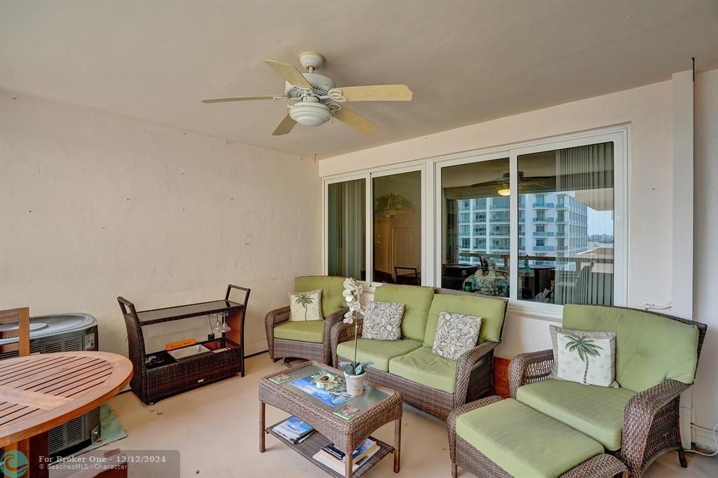 For Sale: $349,000 (2 beds, 2 baths, 1350 Square Feet)