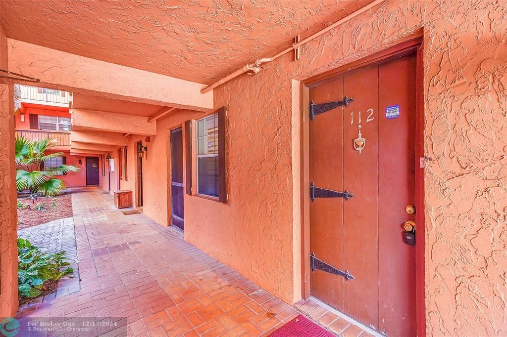 For Sale: $339,500 (3 beds, 2 baths, 1496 Square Feet)