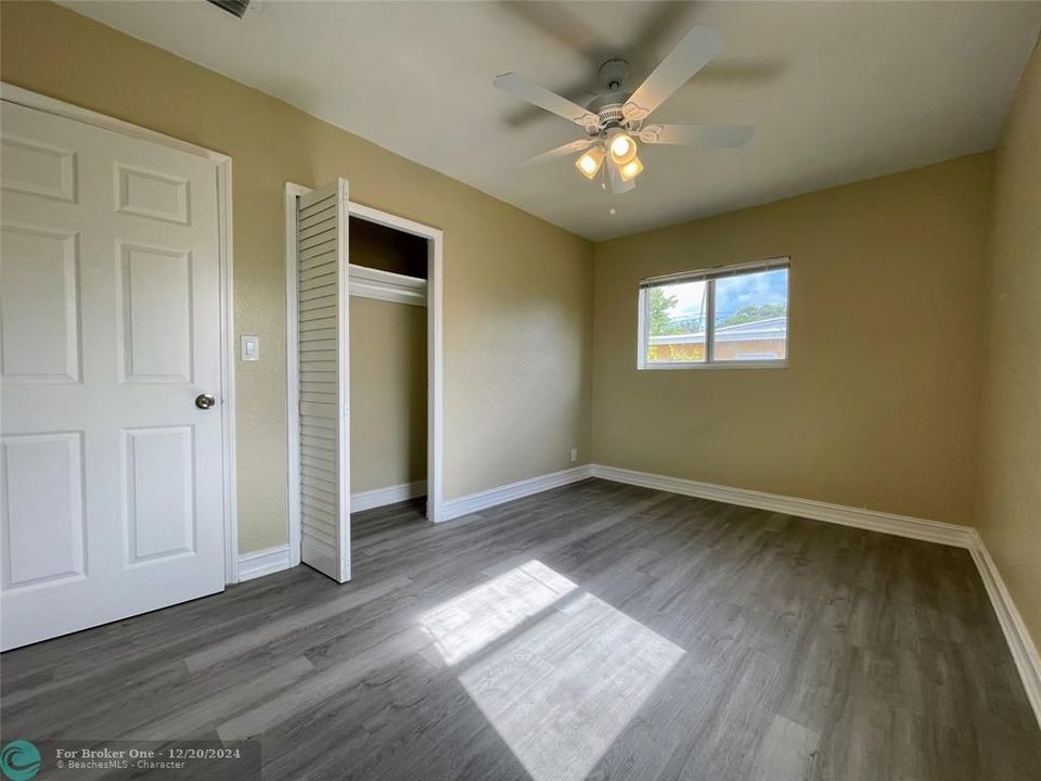 For Sale: $439,990 (4 beds, 2 baths, 1254 Square Feet)