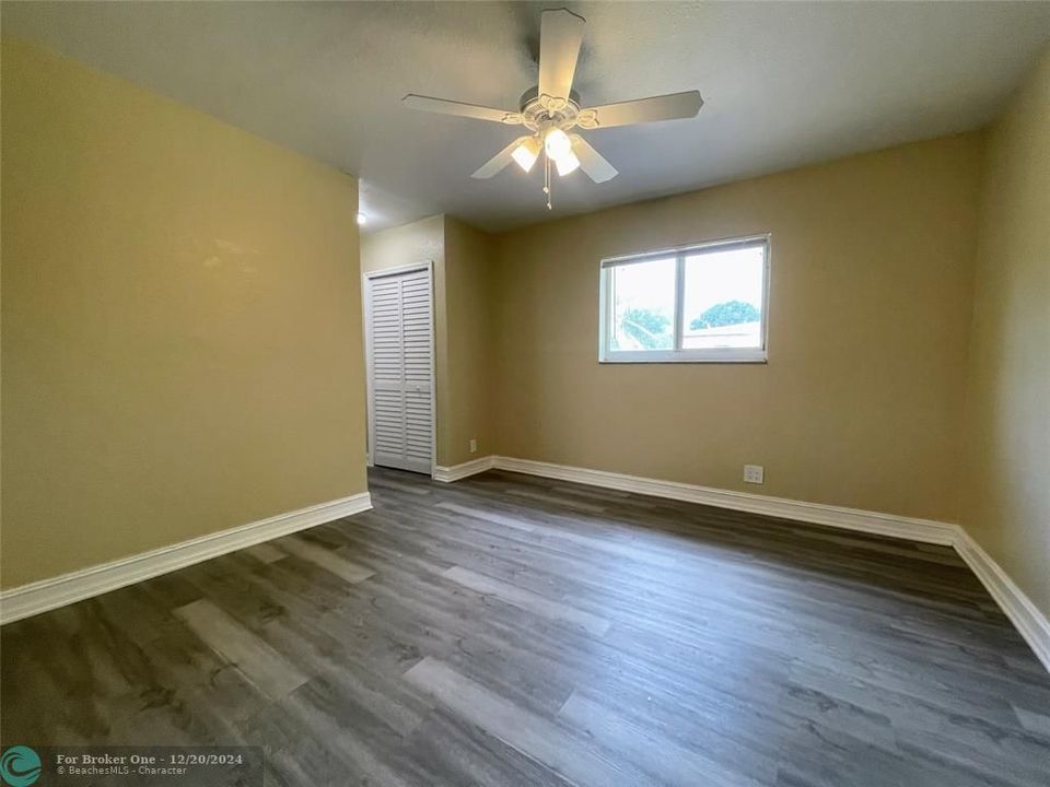 For Sale: $439,990 (4 beds, 2 baths, 1254 Square Feet)