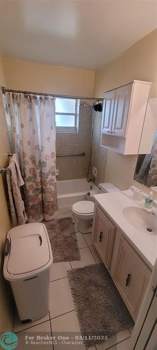 For Sale: $165,000 (2 beds, 2 baths, 895 Square Feet)