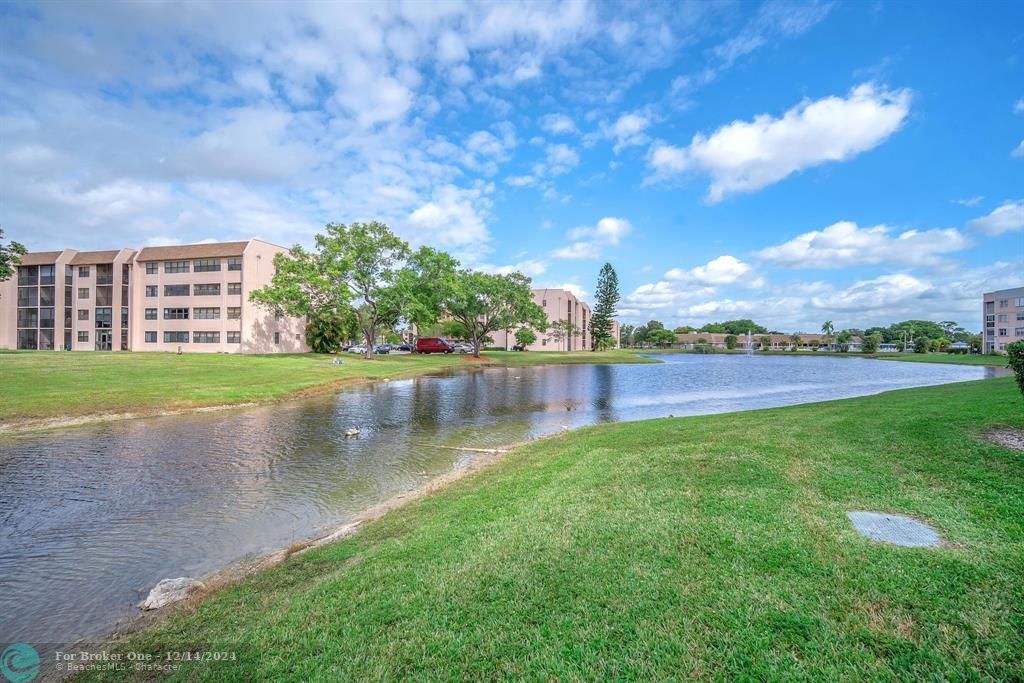 For Sale: $326,500 (3 beds, 2 baths, 1470 Square Feet)