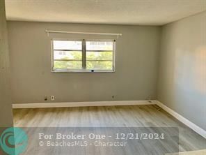 For Rent: $1,800 (1 beds, 1 baths, 847 Square Feet)