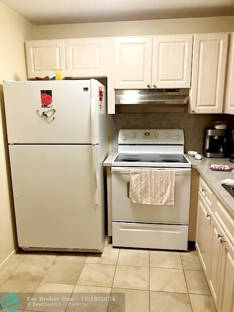 For Rent: $1,500 (1 beds, 1 baths, 662 Square Feet)