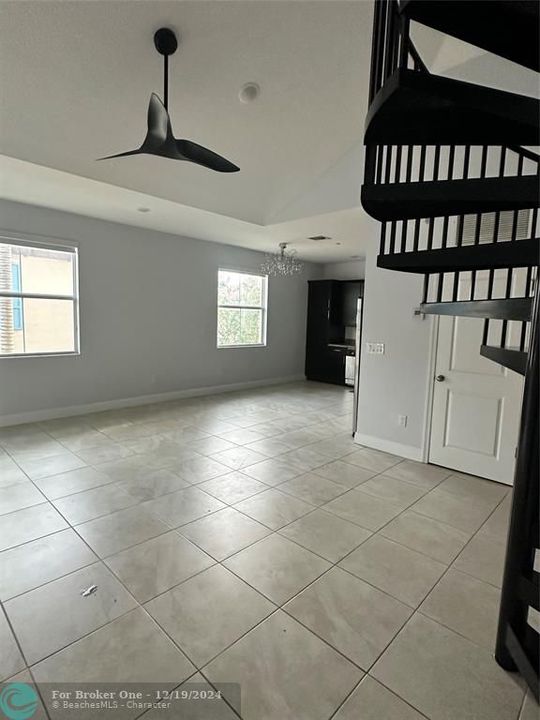 For Rent: $3,200 (2 beds, 2 baths, 1254 Square Feet)