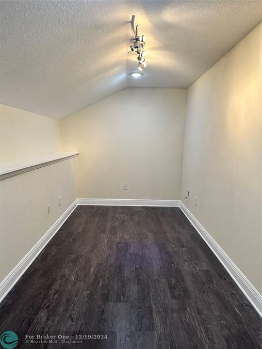 For Rent: $3,200 (2 beds, 2 baths, 1254 Square Feet)