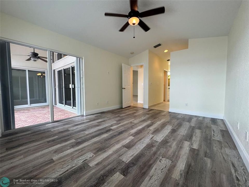 For Rent: $4,100 (3 beds, 2 baths, 1510 Square Feet)