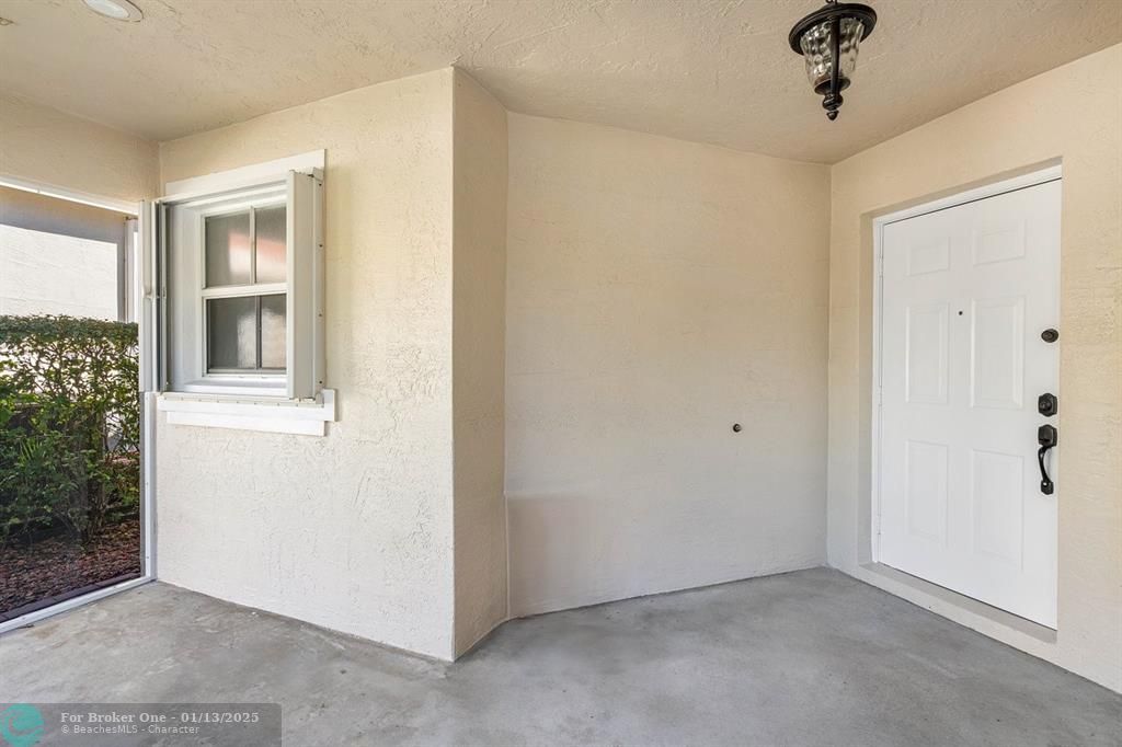 For Rent: $4,100 (3 beds, 2 baths, 1510 Square Feet)