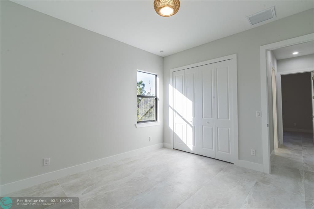 For Sale: $379,000 (3 beds, 2 baths, 1692 Square Feet)