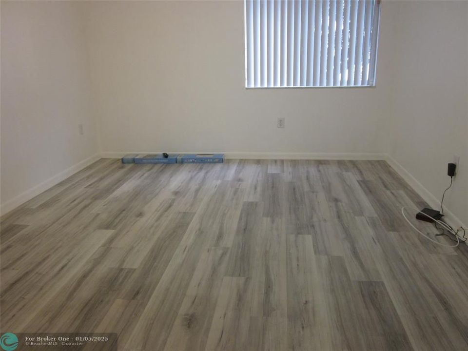 For Rent: $2,200 (2 beds, 2 baths, 1080 Square Feet)