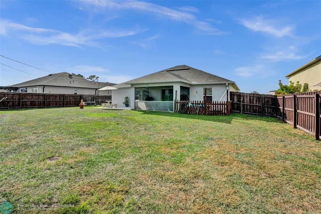 For Sale: $430,000 (3 beds, 2 baths, 1633 Square Feet)