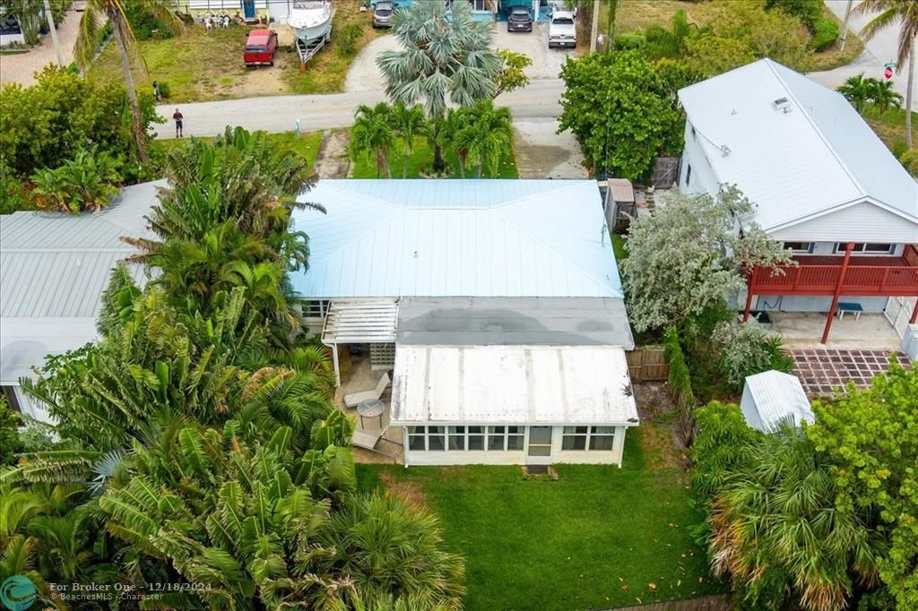 En Venta: $575,000 (3 camas, 2 baños, 2438 Pies cuadrados)