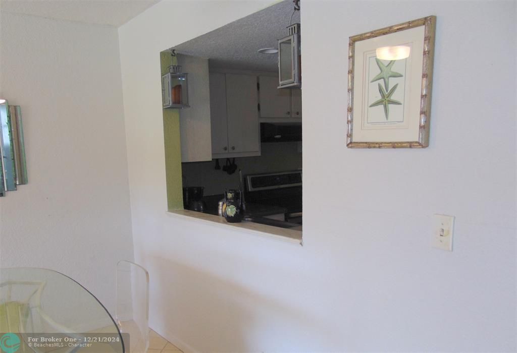 For Sale: $149,000 (2 beds, 2 baths, 1000 Square Feet)