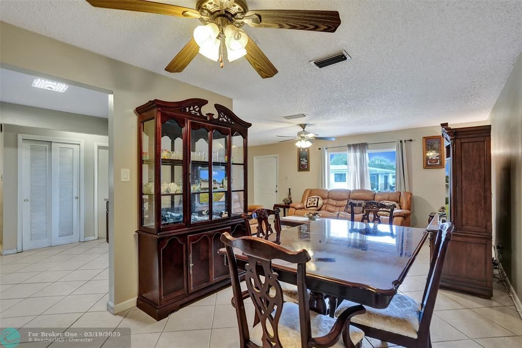 For Sale: $365,000 (2 beds, 2 baths, 1690 Square Feet)