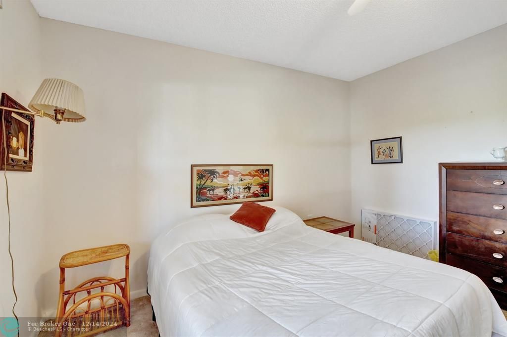 For Sale: $275,000 (2 beds, 2 baths, 1533 Square Feet)