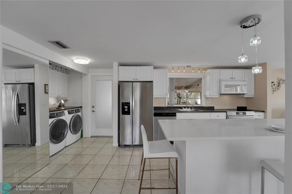 For Sale: $384,900 (3 beds, 2 baths, 1344 Square Feet)