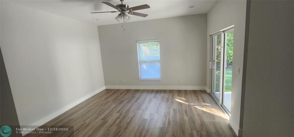 For Rent: $2,800 (3 beds, 2 baths, 1811 Square Feet)