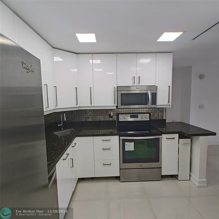 En Venta: $250,000 (1 camas, 1 baños, 766 Pies cuadrados)