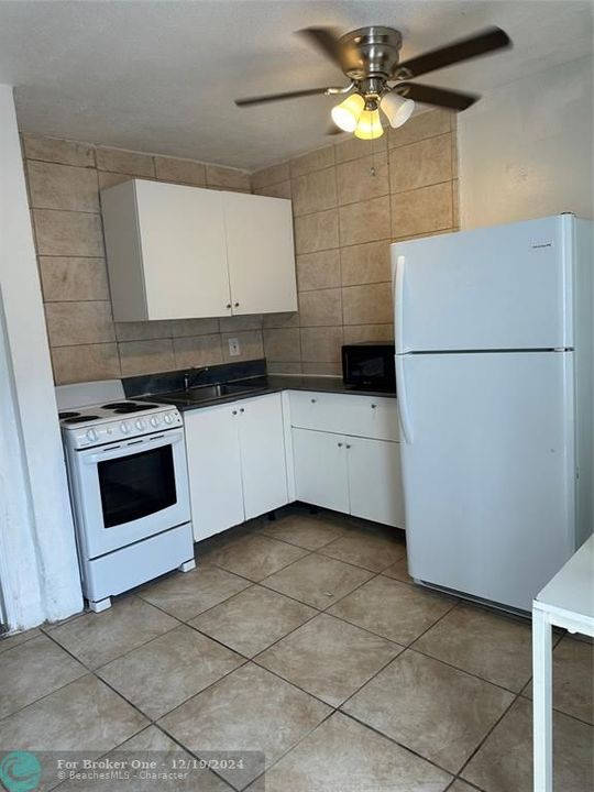 For Rent: $1,550 (1 beds, 1 baths, 525 Square Feet)