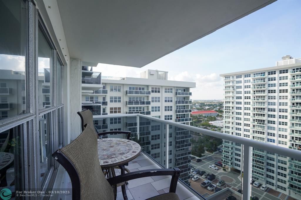 For Sale: $599,900 (2 beds, 2 baths, 1435 Square Feet)