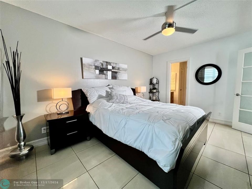 For Sale: $350,000 (1 beds, 1 baths, 750 Square Feet)