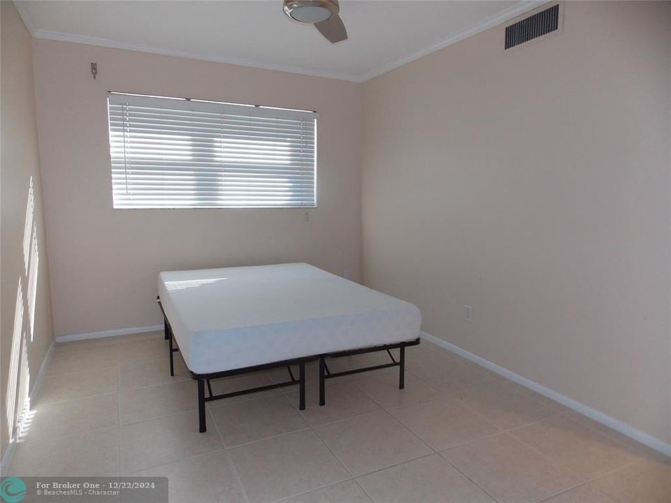 For Rent: $2,149 (2 beds, 1 baths, 875 Square Feet)