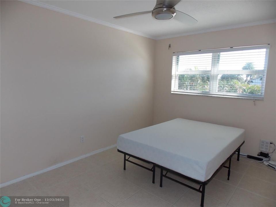 For Rent: $2,149 (2 beds, 1 baths, 875 Square Feet)