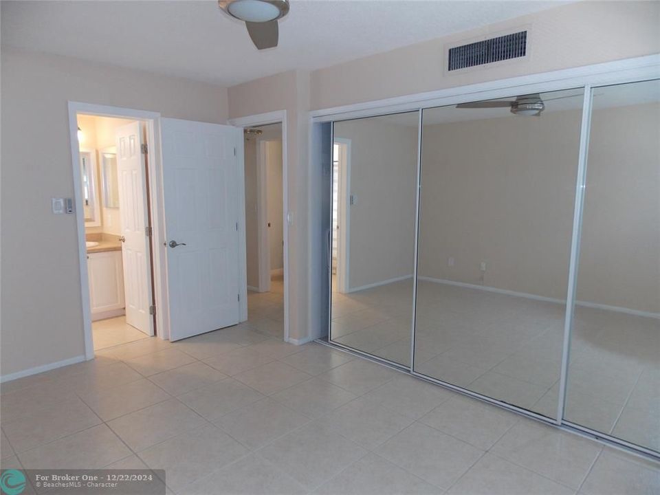 For Rent: $2,149 (2 beds, 1 baths, 875 Square Feet)