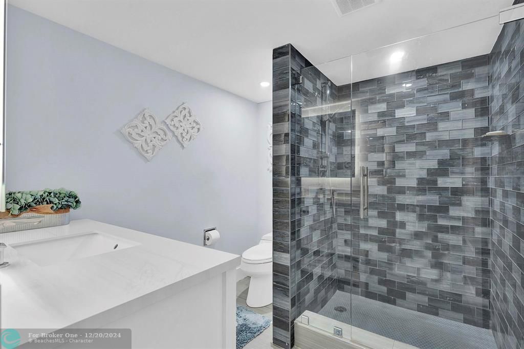 For Sale: $1,195,000 (2 beds, 2 baths, 1821 Square Feet)