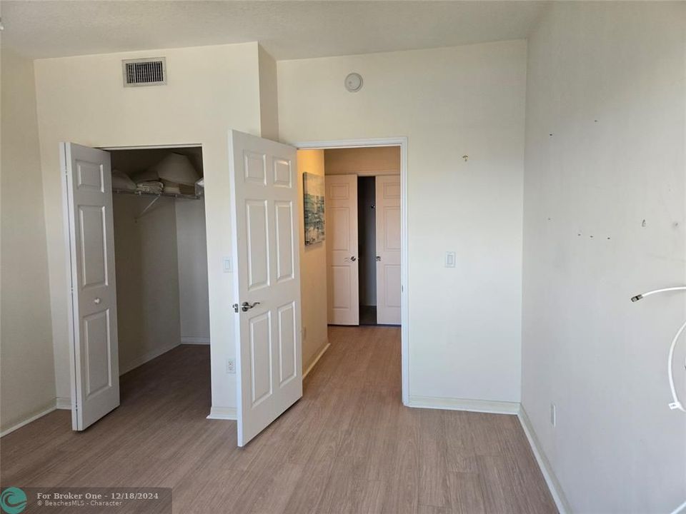 For Rent: $3,050 (2 beds, 2 baths, 1058 Square Feet)