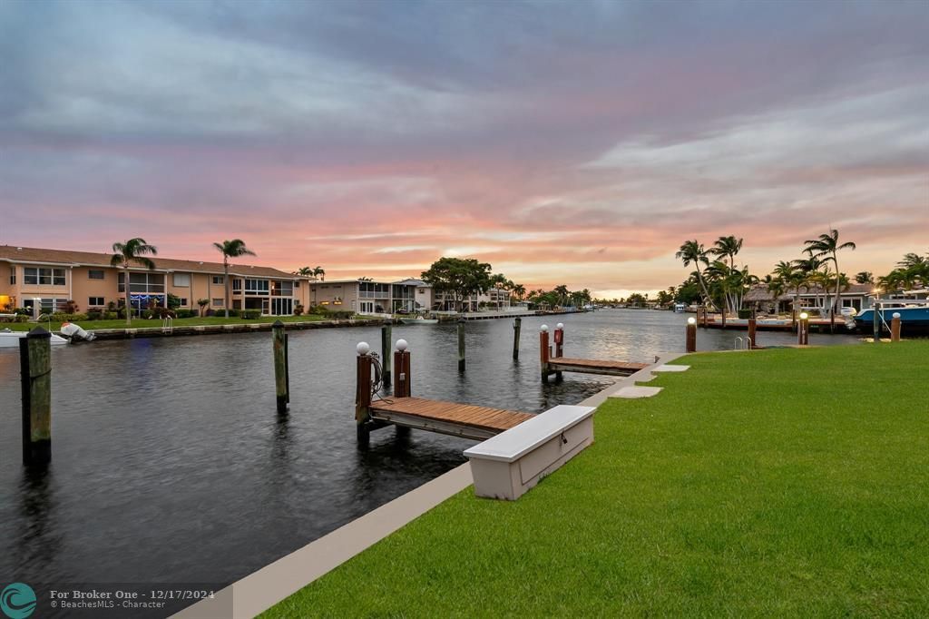 For Sale: $725,000 (2 beds, 2 baths, 1498 Square Feet)