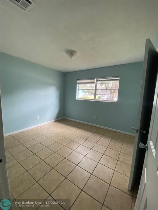 For Rent: $1,350 (3 beds, 1 baths, 67866 Square Feet)