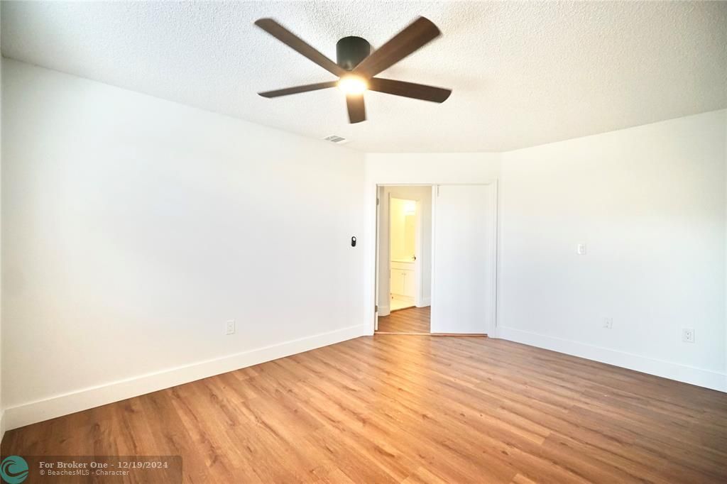 For Rent: $3,500 (3 beds, 2 baths, 1529 Square Feet)