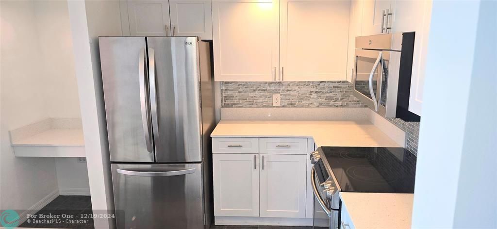 For Rent: $2,800 (2 beds, 2 baths, 1228 Square Feet)