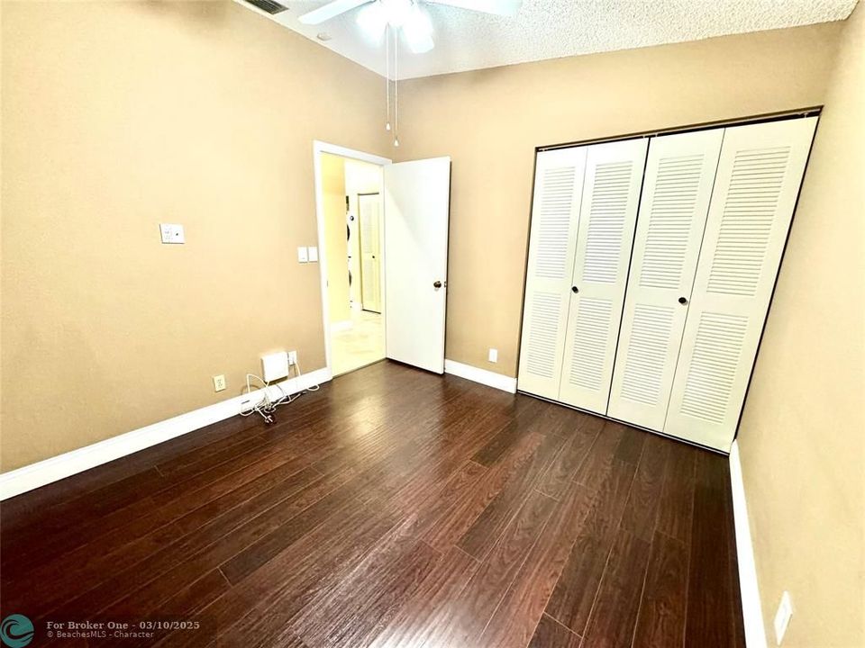 For Rent: $3,100 (3 beds, 2 baths, 1200 Square Feet)