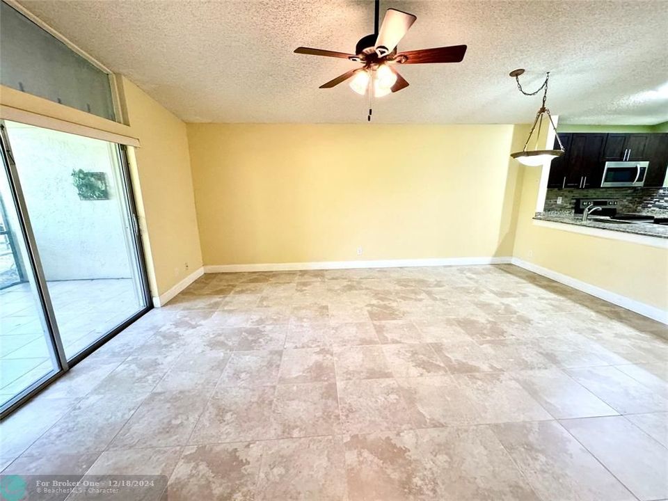 For Rent: $3,100 (3 beds, 2 baths, 1200 Square Feet)