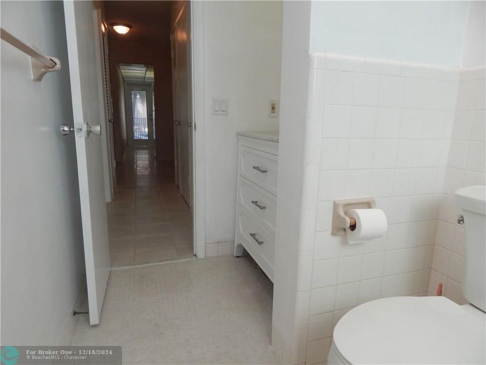 For Rent: $1,600 (1 beds, 1 baths, 650 Square Feet)