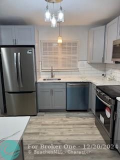 For Sale: $295,000 (3 beds, 2 baths, 1664 Square Feet)