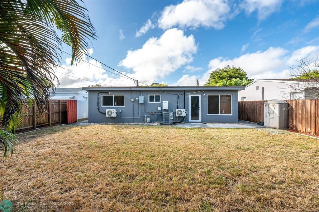 For Sale: $469,000 (3 beds, 2 baths, 1410 Square Feet)