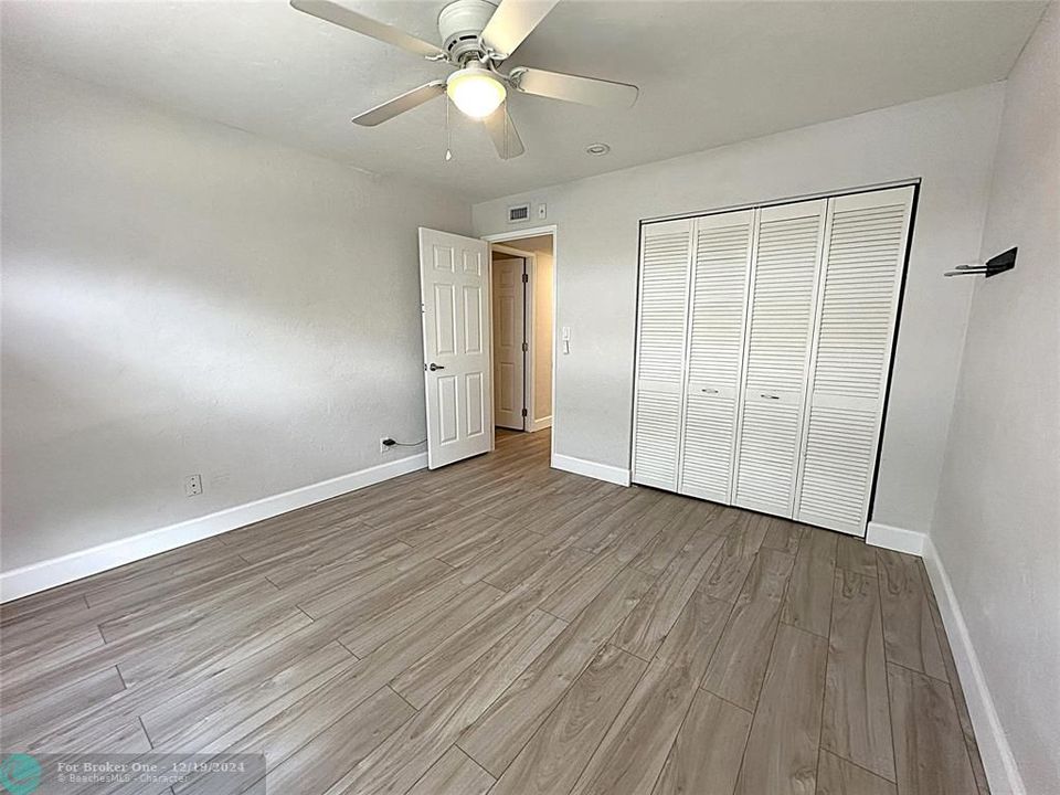 For Rent: $2,100 (2 beds, 2 baths, 910 Square Feet)